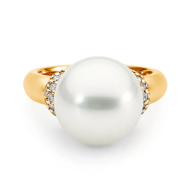 18ct White Gold, Pearl and Diamond Ring