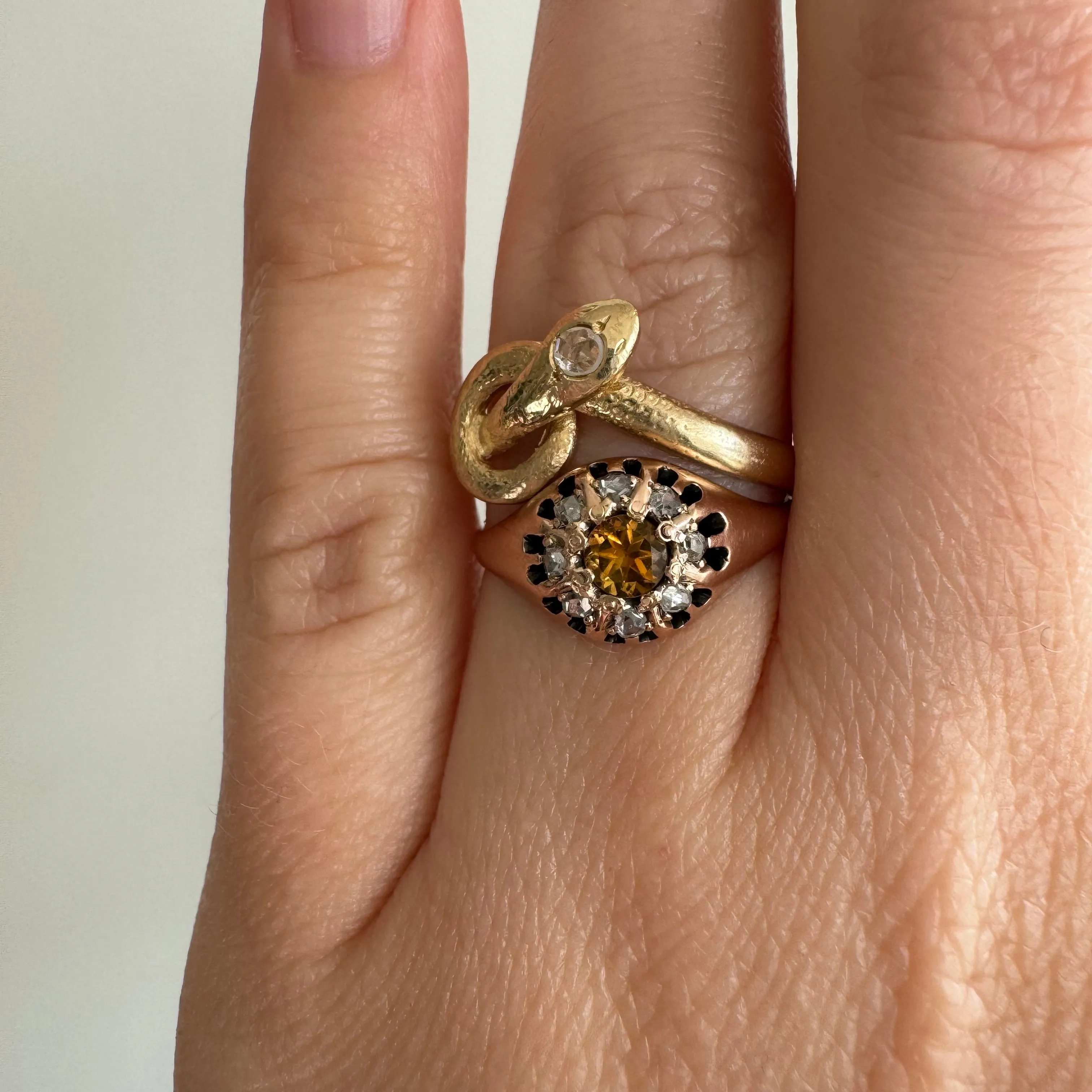 A N T I Q U E // daisy halo / 10k victorian rosy gold halo cluster ring with rose cut diamonds and citrine / size 5.75