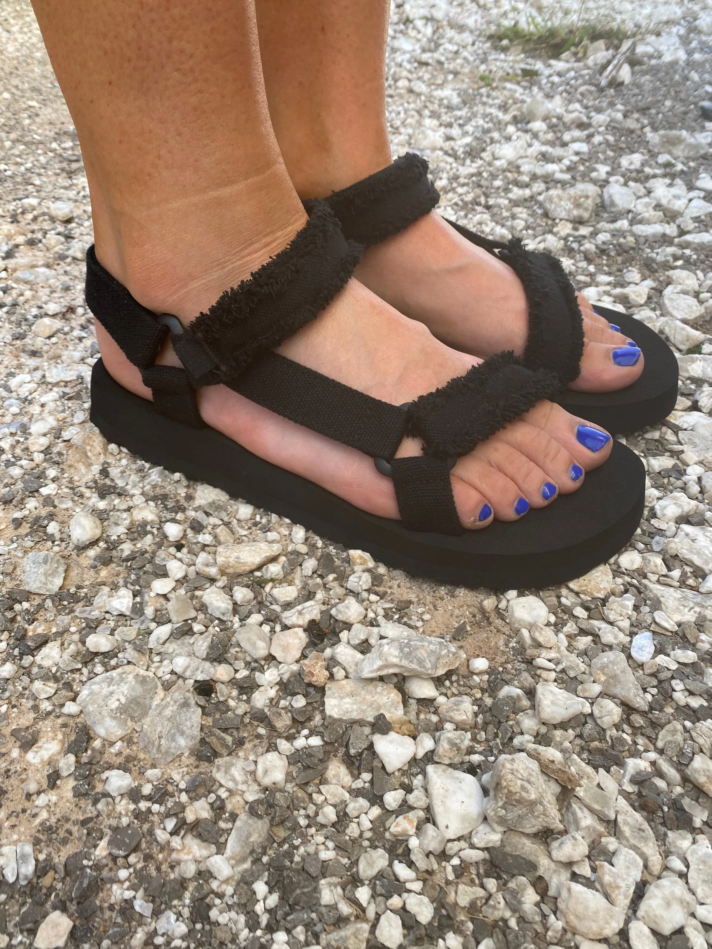 Black {HAZEY} Very G/Gypsy Jazz Adjustable Strap Sandal