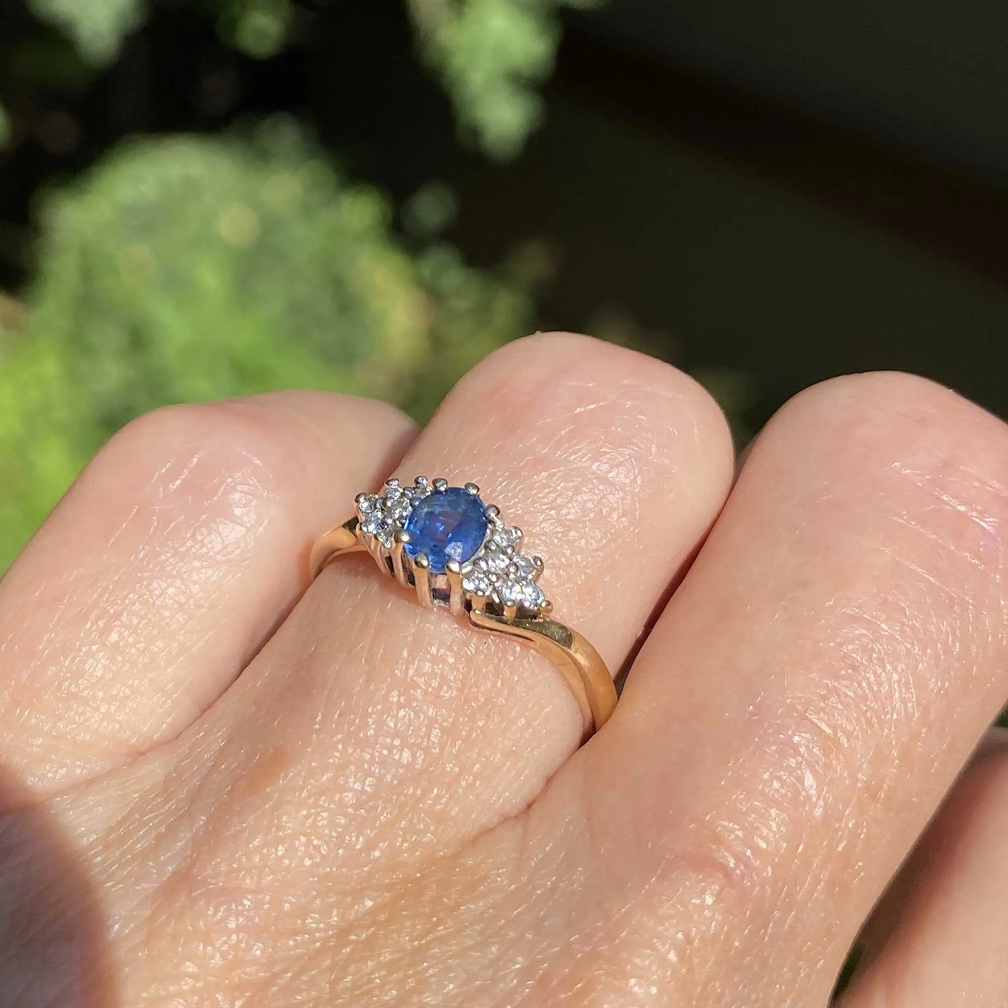 Diamond Cluster Natural Sapphire Ring in Gold