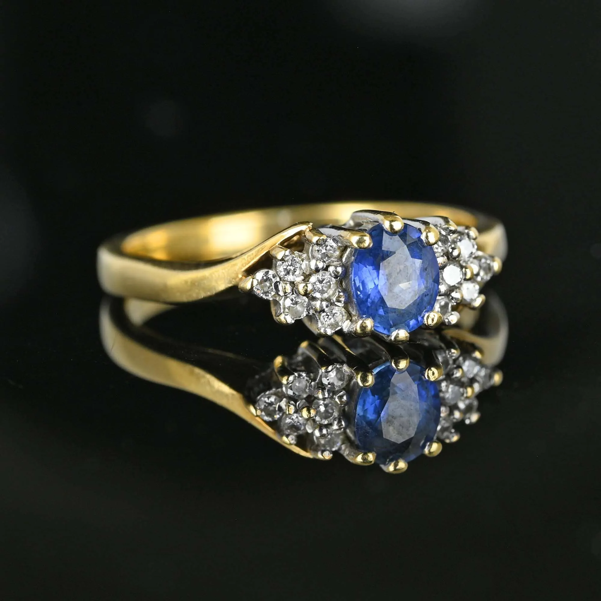 Diamond Cluster Natural Sapphire Ring in Gold