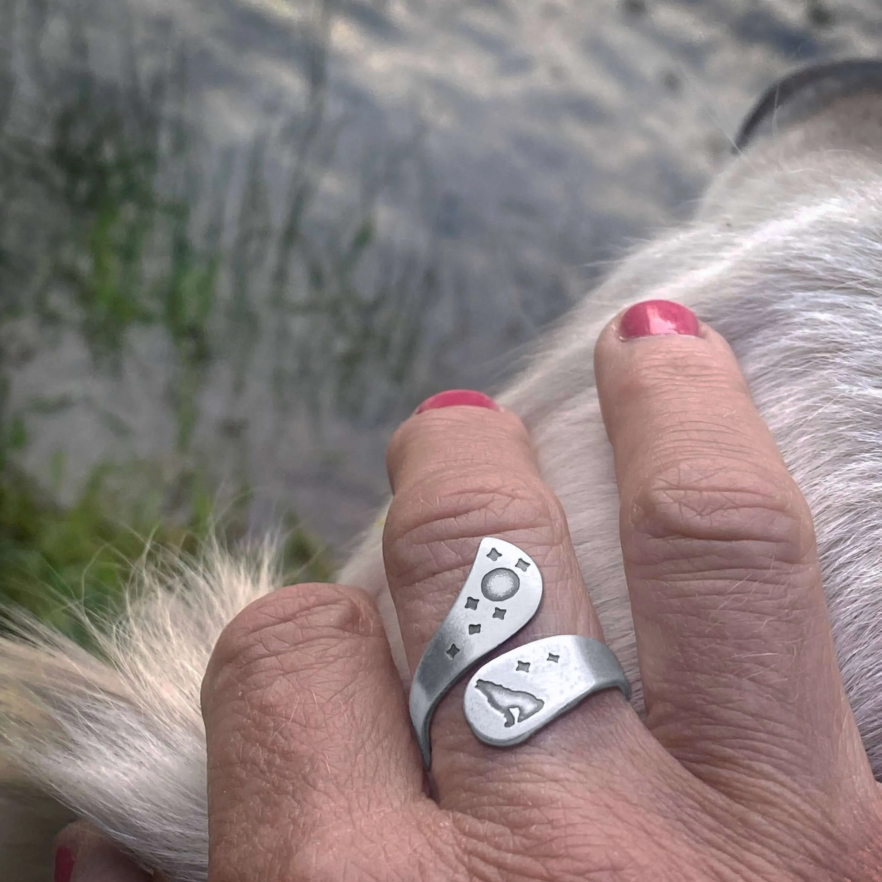 Howl Adjustable Ring