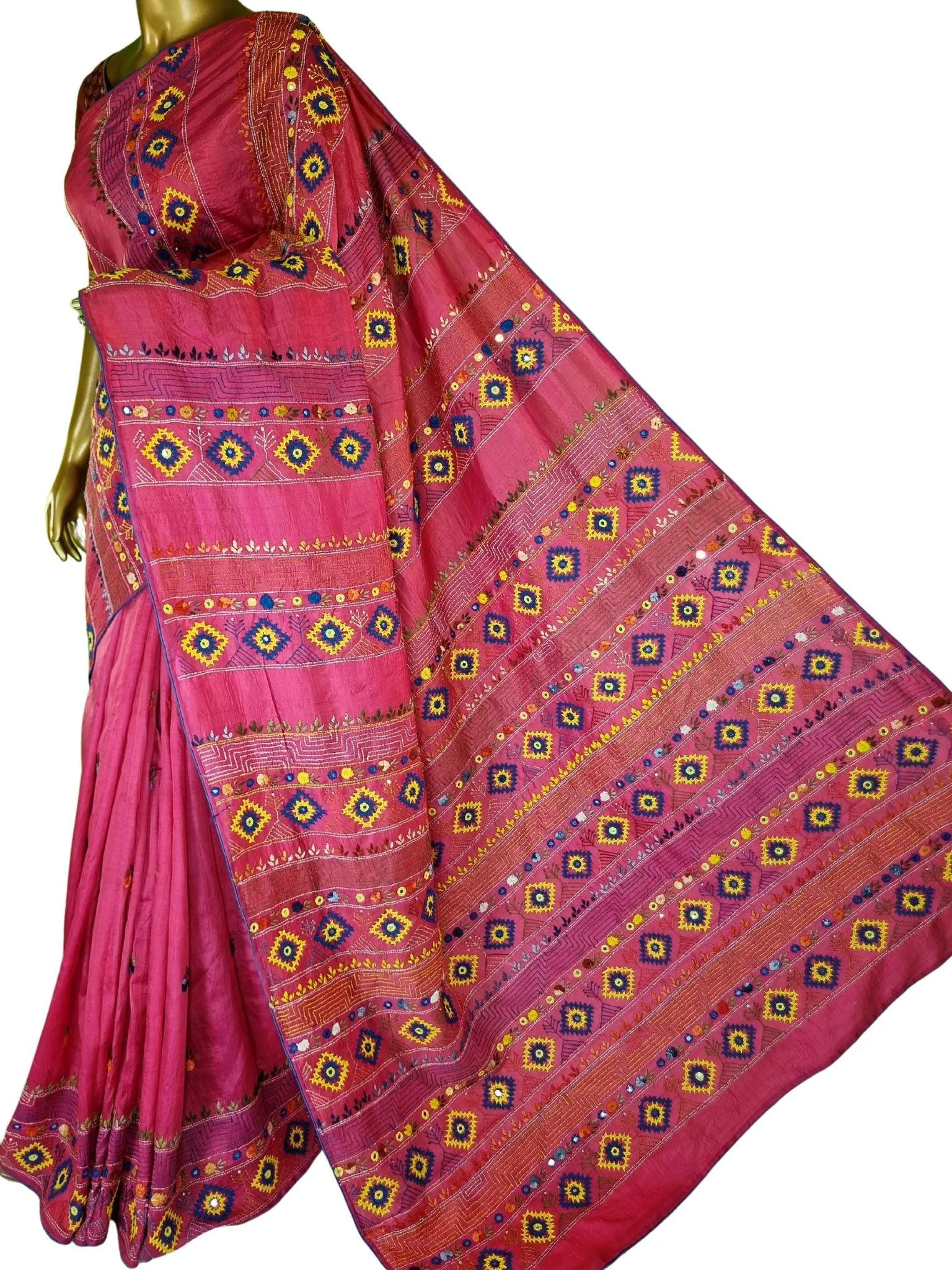 Magenta Color Dual Tone Pure Bangalore Silk Saree with Hand Lambani Embroidery Work