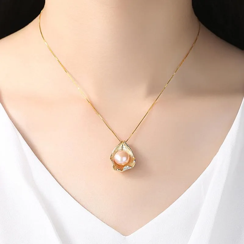 Shell Pearl Design 18K Gold Plated Pendant Chain Necklace