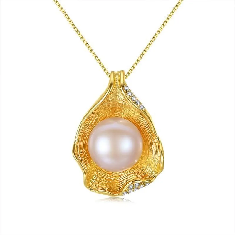 Shell Pearl Design 18K Gold Plated Pendant Chain Necklace